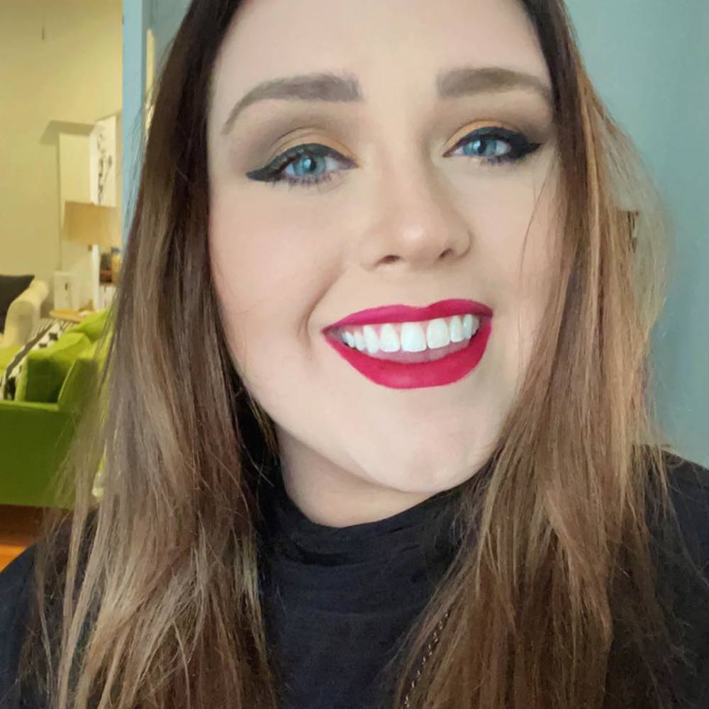 Meet your Posher, Courtney